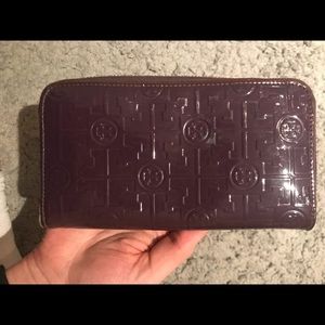 Tory Burch signature T wallet